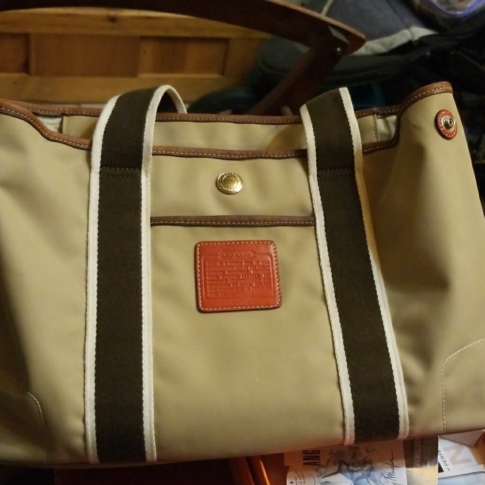 Coach nylon like new carry around with matching w